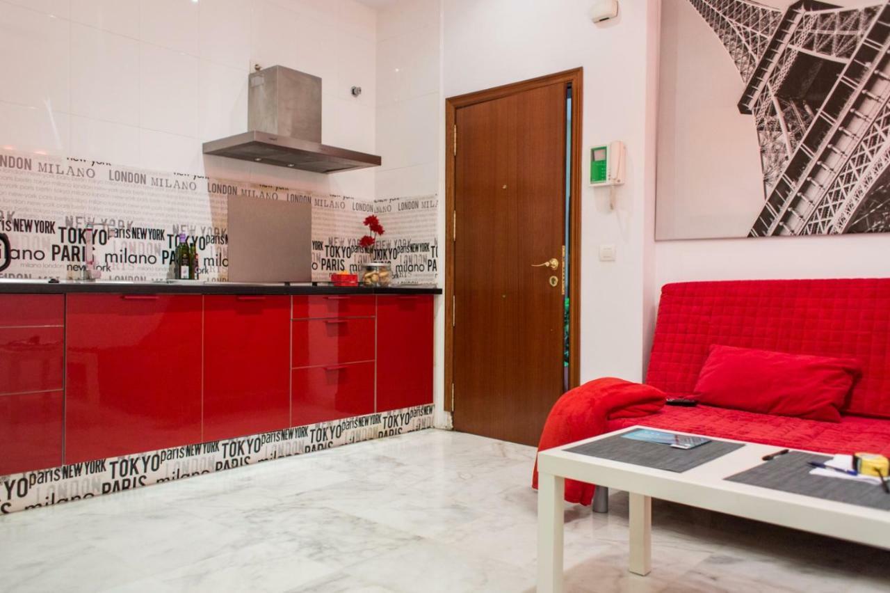 Apartamentos Rg Triana, Calle Castilla Con Patio 塞维利亚 外观 照片